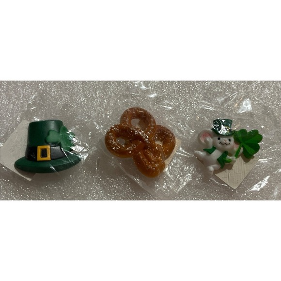 Hallmark 1980's St‎ Patrick's Day Pins ~ Vintage Collectibles ~ 3 Set NEW SEALED - Picture 1 of 7